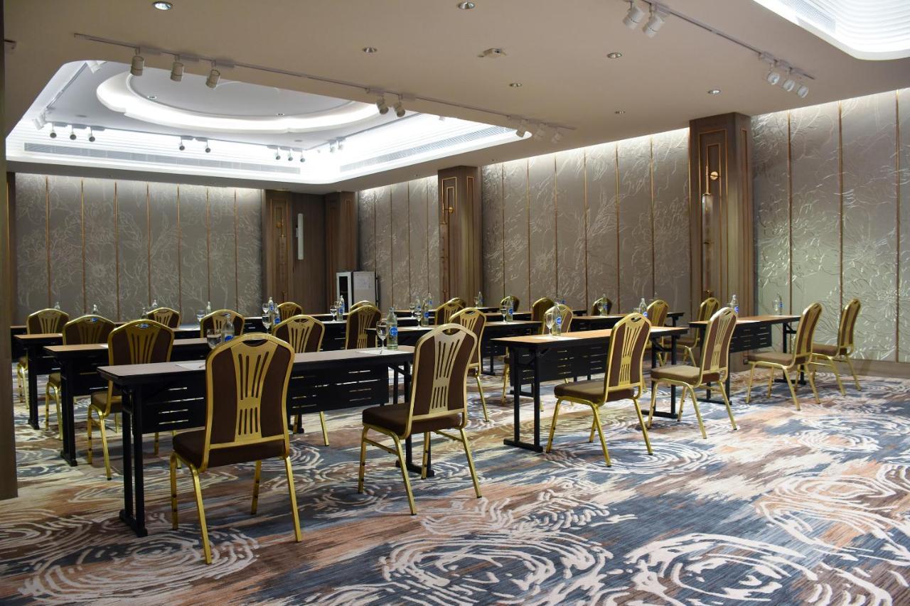 Chor Cher The Luxury Green Hotel - Sha Extra Plus Bang Bo Buitenkant foto