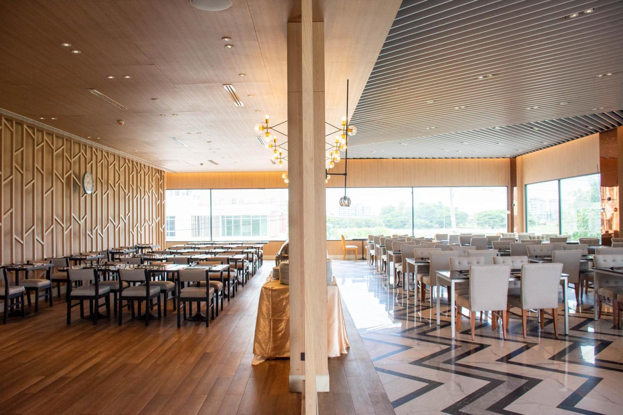 Chor Cher The Luxury Green Hotel - Sha Extra Plus Bang Bo Buitenkant foto